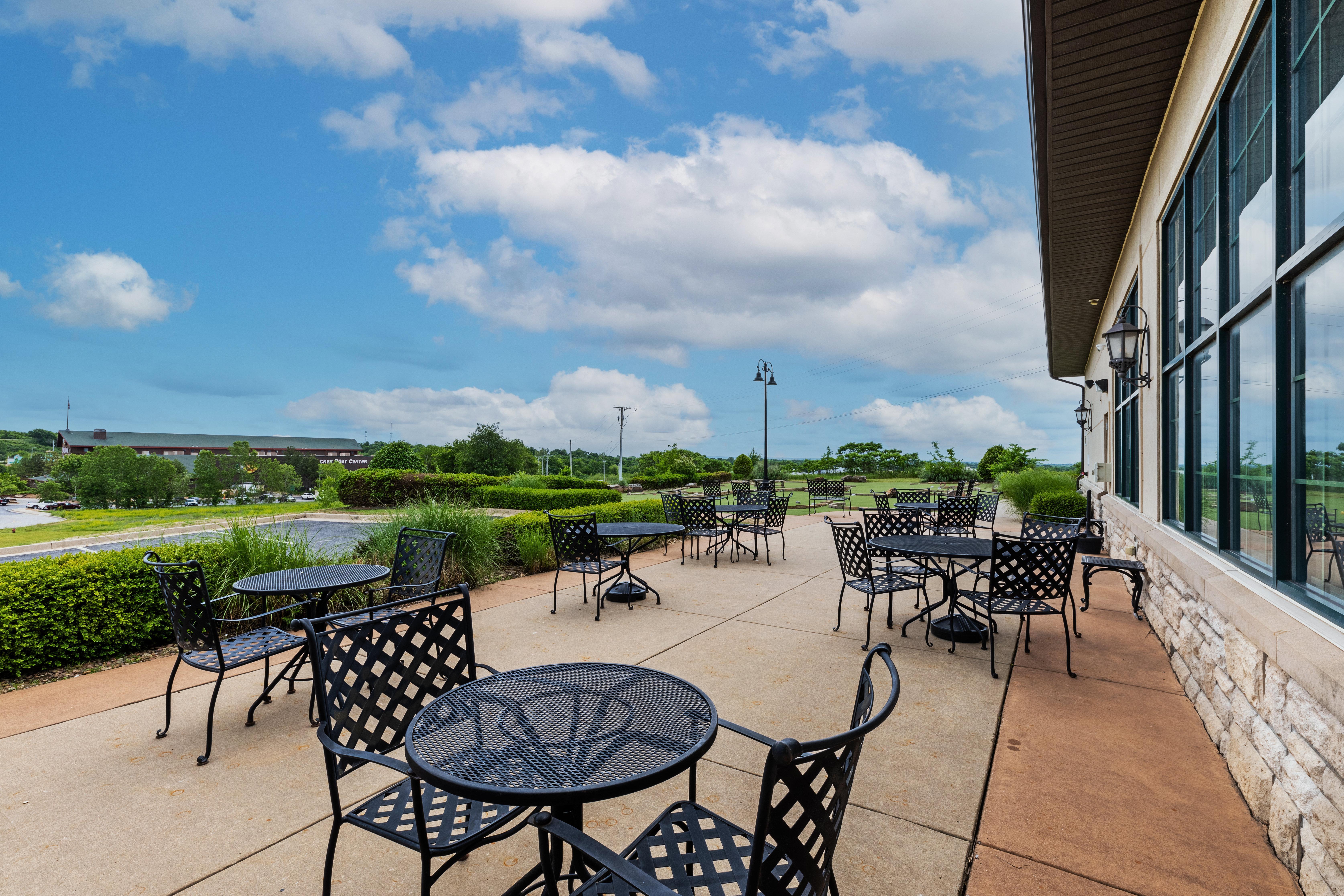 Holiday Inn Express & Suites Tulsa S Broken Arrow Hwy 51 By Ihg Kültér fotó