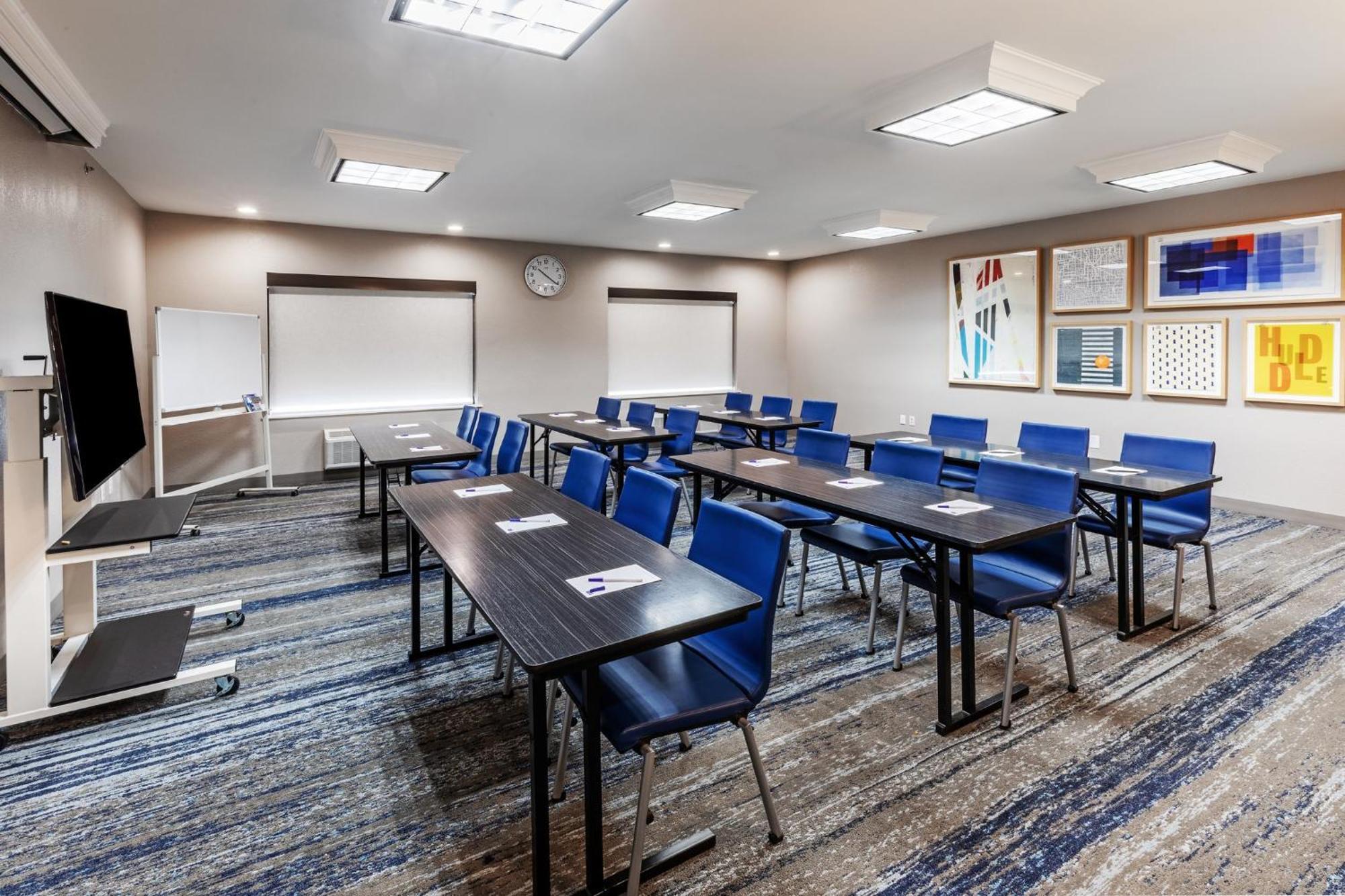 Holiday Inn Express & Suites Tulsa S Broken Arrow Hwy 51 By Ihg Kültér fotó